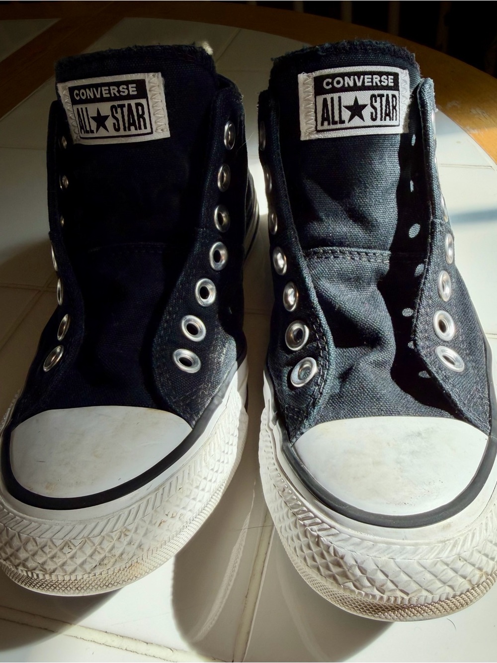 Women’s Converse - Picture 7 of 9